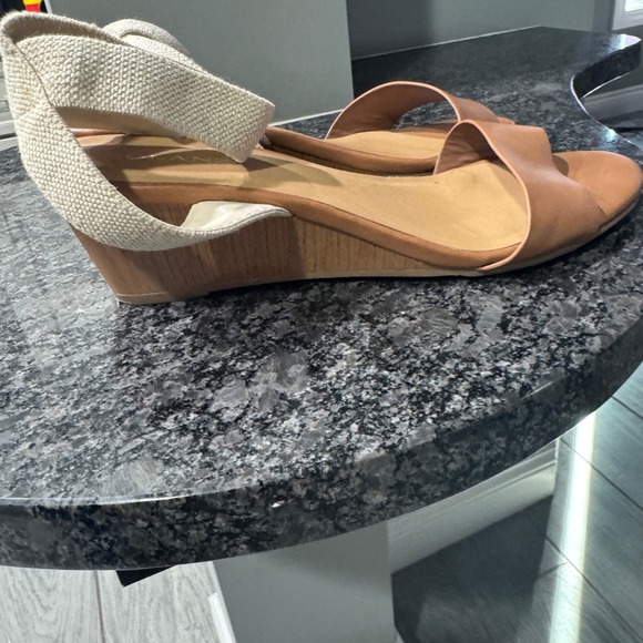 Solanz Wedge Sandals Women's‎ Ankle Strap Beige Taupe Comfort Casual Shoes - Picture 3 of 6